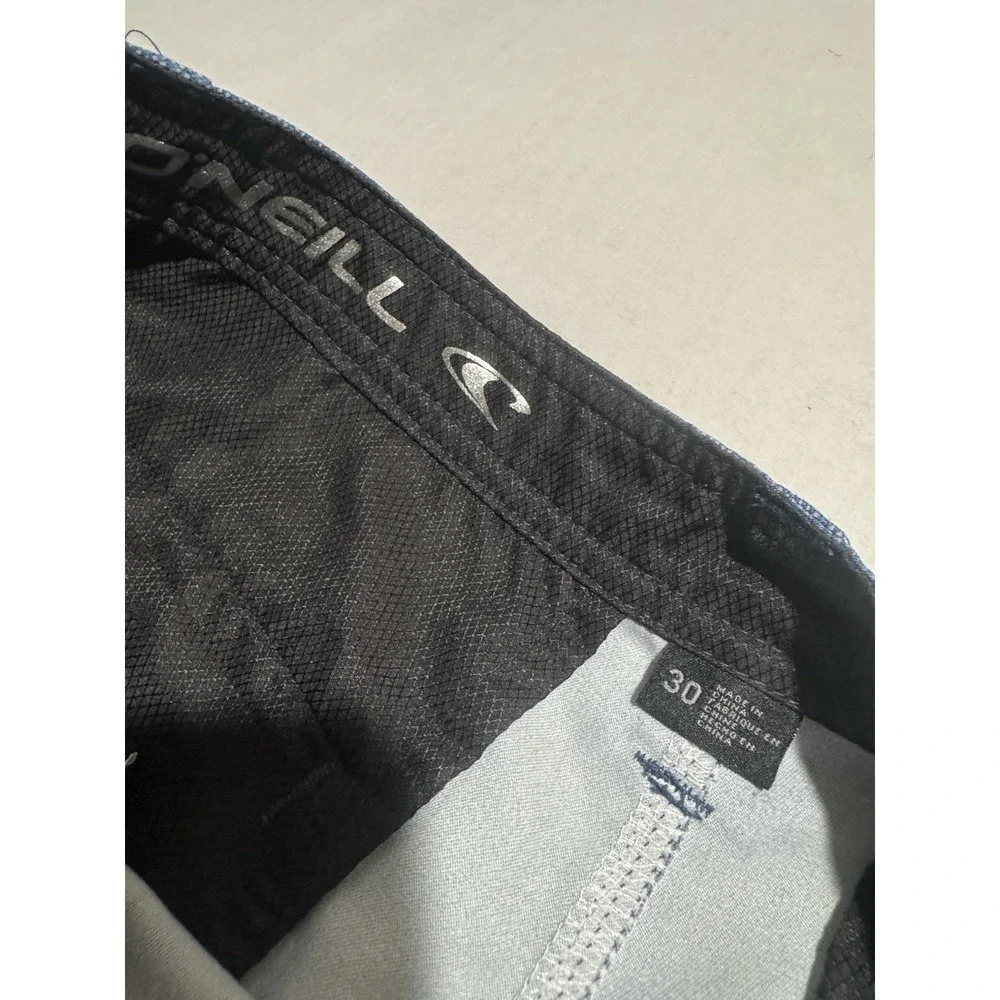 O'Neill Skateboard Sk8 Blue Moisture Wicking Shorts, Flat Front, Men's 30